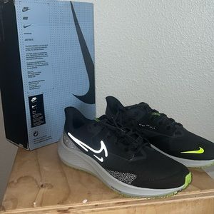 BNIB Nike Air Zoom Pegasus 39 Shield